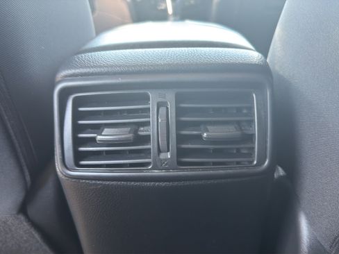Used 2019 Nissan Rogue SV w/ Premium Package FWD image 28
