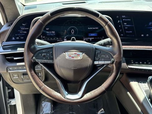 Used 2023 Cadillac Escalade Premium Luxury Platinum AWD/4WD image 32
