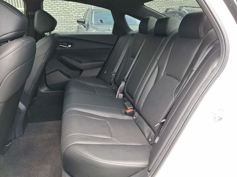 Used 2024 Honda Accord Sport image 9