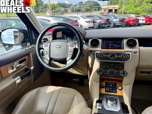 Used 2015 Land Rover LR4 HSE AWD/4WD image 19