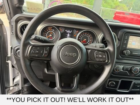 Used 2018 Jeep Wrangler Unlimited Sport AWD/4WD image 11