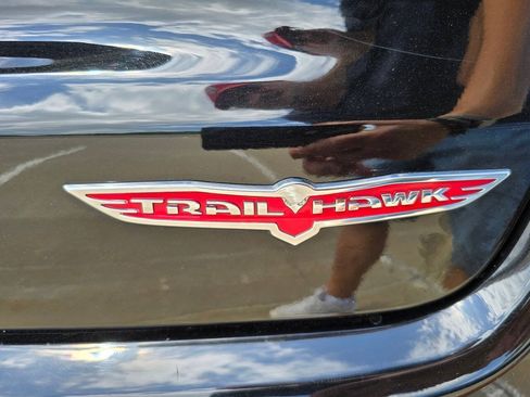 Used 2019 Jeep Compass Trailhawk w/ Cold Weather Group AWD/4WD image 42