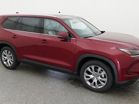 New 2026 Toyota Grand Highlander FWD image 12