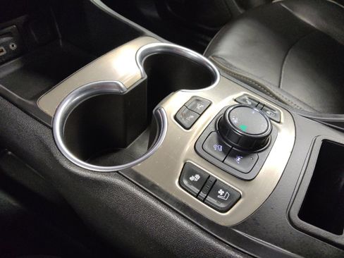 Used 2018 GMC Terrain Denali w/ Advanced Safety Package FWD image 26