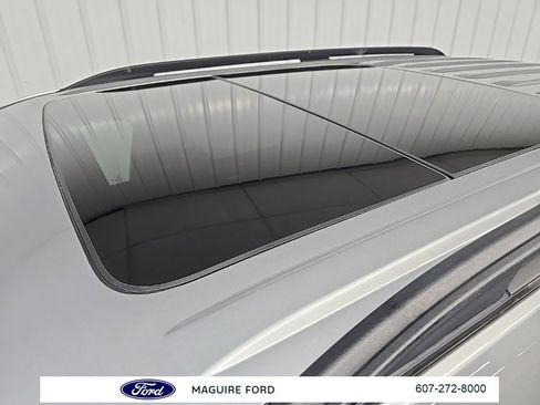 Used 2022 Ford Explorer ST w/ Equipment Group 401A image 11