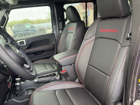 New 2026 Jeep Wrangler Unlimited Rubicon image 8