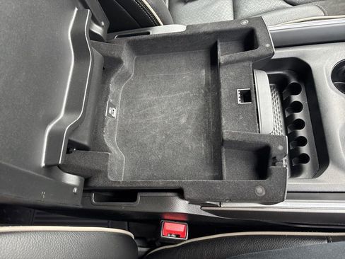 Used 2021 RAM 1500 Laramie w/ Night Edition image 36