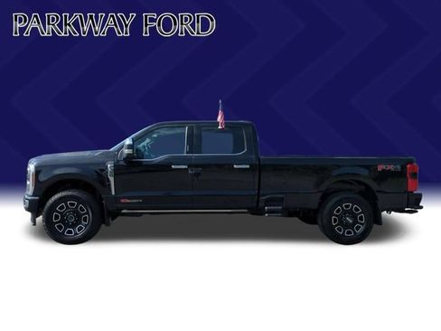 Used 2024 Ford F350 Platinum AWD/4WD image 2