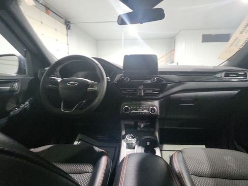 Used 2024 Ford Escape ST-Line Select w/ Class II Trailer Tow Package image 10