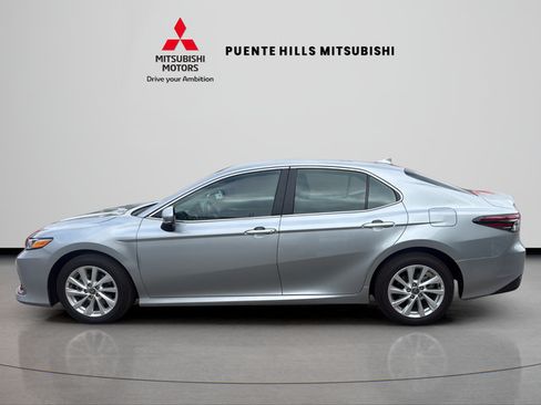 Used 2023 Toyota Camry LE w/ Convenience Package FWD image 8