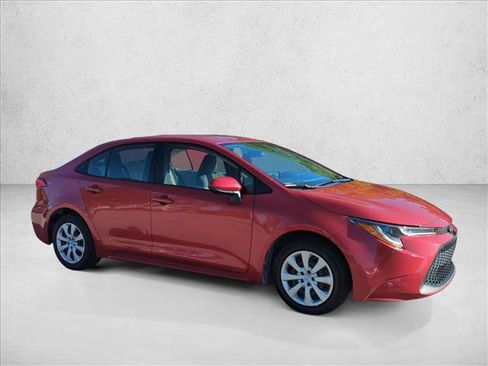 Certified 2020 Toyota Corolla LE image 4