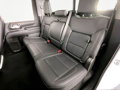 Used 2025 GMC Sierra 2500 SLT w/ SLT Premium Package image 23