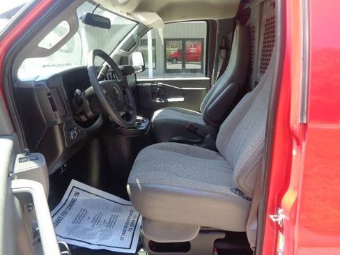 Used 2024 Chevrolet Express 2500 w/ Driver Convenience Package RWD image 15