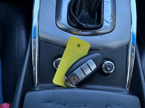 Used 2014 INFINITI Q60 Journey w/ Premium Package image 19