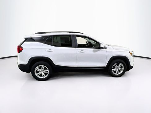 Used 2024 GMC Terrain SLE w/ Driver Convenience Package AWD/4WD image 4