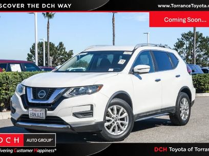 Used 2017 Nissan Rogue SV