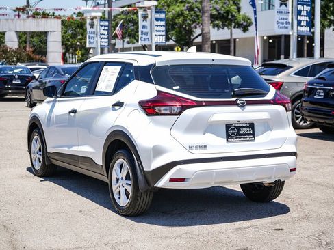 Used 2025 Nissan Kicks Play S FWD image 8