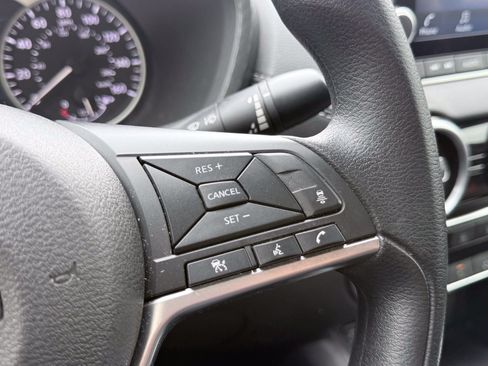 Used 2025 Nissan Sentra SV w/ Trunk Package FWD image 53