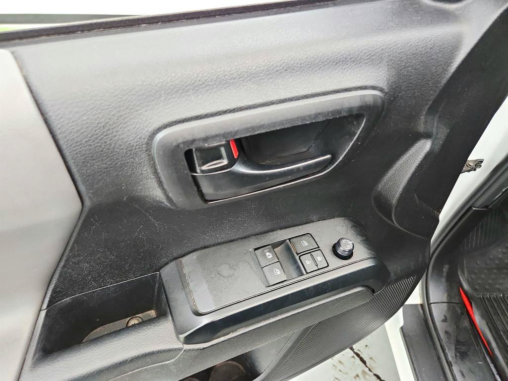 Used 2021 Toyota Tacoma SR RWD image 20