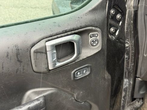 Used 2023 Jeep Gladiator Sport AWD/4WD image 13