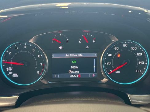 Used 2023 Chevrolet Traverse LT w/ LT Premium Package AWD/4WD image 38