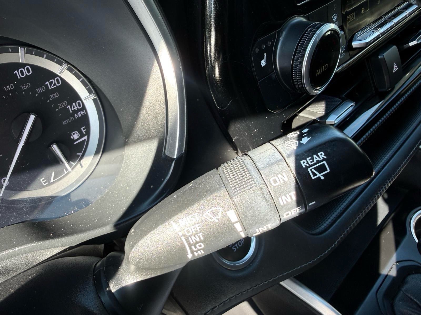 Used 2021 Toyota Highlander XSE AWD/4WD image 33