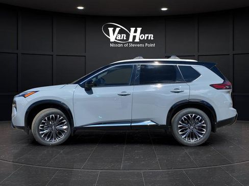 New 2026 Nissan Rogue Platinum image 6