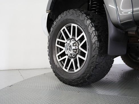 Used 2019 Ford F350 Lariat w/ Lariat Ultimate Package image 70