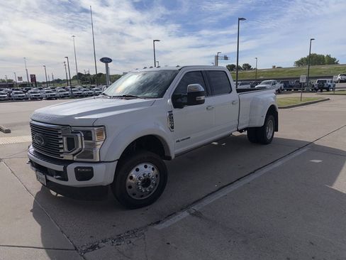 Used 2021 Ford F450 Platinum w/ FX4 Off-Road Package image 1