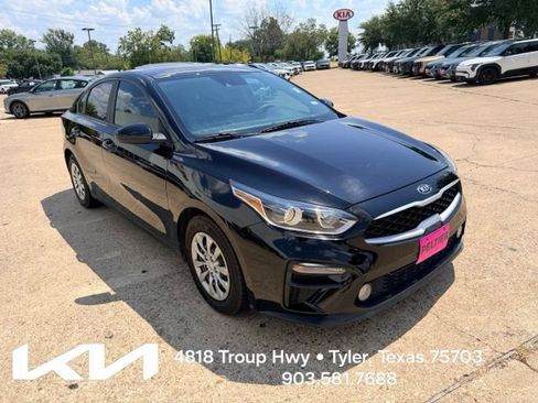Certified 2021 Kia Forte Sedan FWD image 1