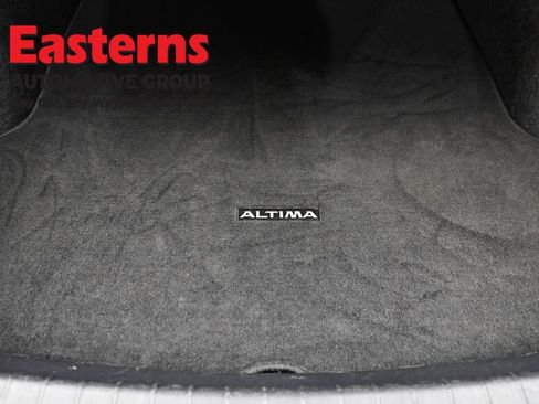 Used 2023 Nissan Altima 2.5 SV FWD image 9