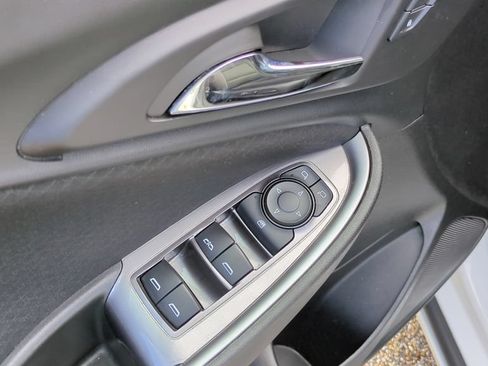 Used 2024 Chevrolet Malibu LT FWD image 13