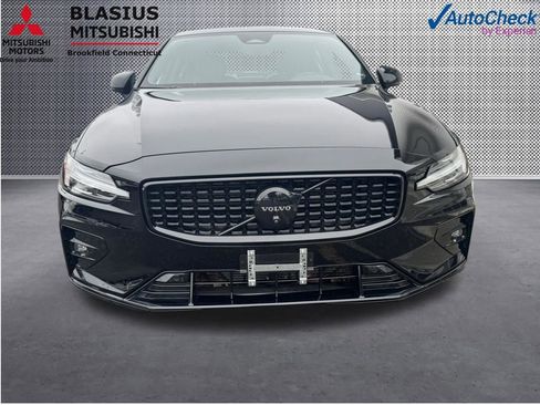 Used 2024 Volvo S60 B5 Plus AWD/4WD image 42