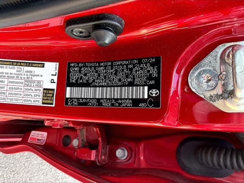 Used 2025 Toyota Corolla SE FWD image 9