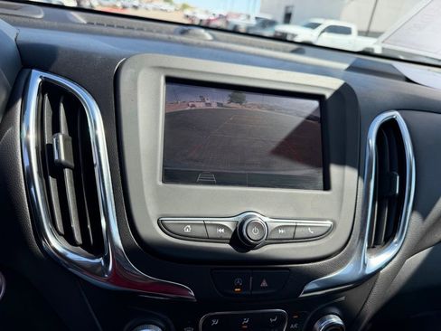 Used 2024 Chevrolet Equinox LT FWD image 30