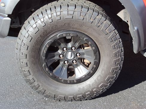 Used 2018 Ford F150 Raptor w/ Equipment Group 802A Luxury image 13