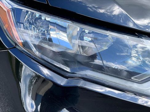 Used 2020 Nissan Rogue S AWD/4WD image 27