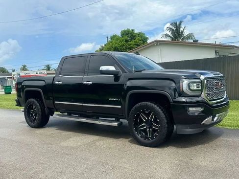Used 2017 GMC Sierra 1500 Denali RWD image 3