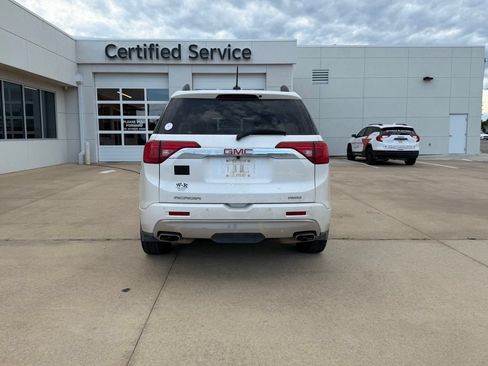 Used 2017 GMC Acadia Denali w/ Technology Package AWD/4WD image 5