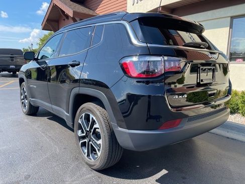 Certified 2022 Jeep Compass Limited image 8