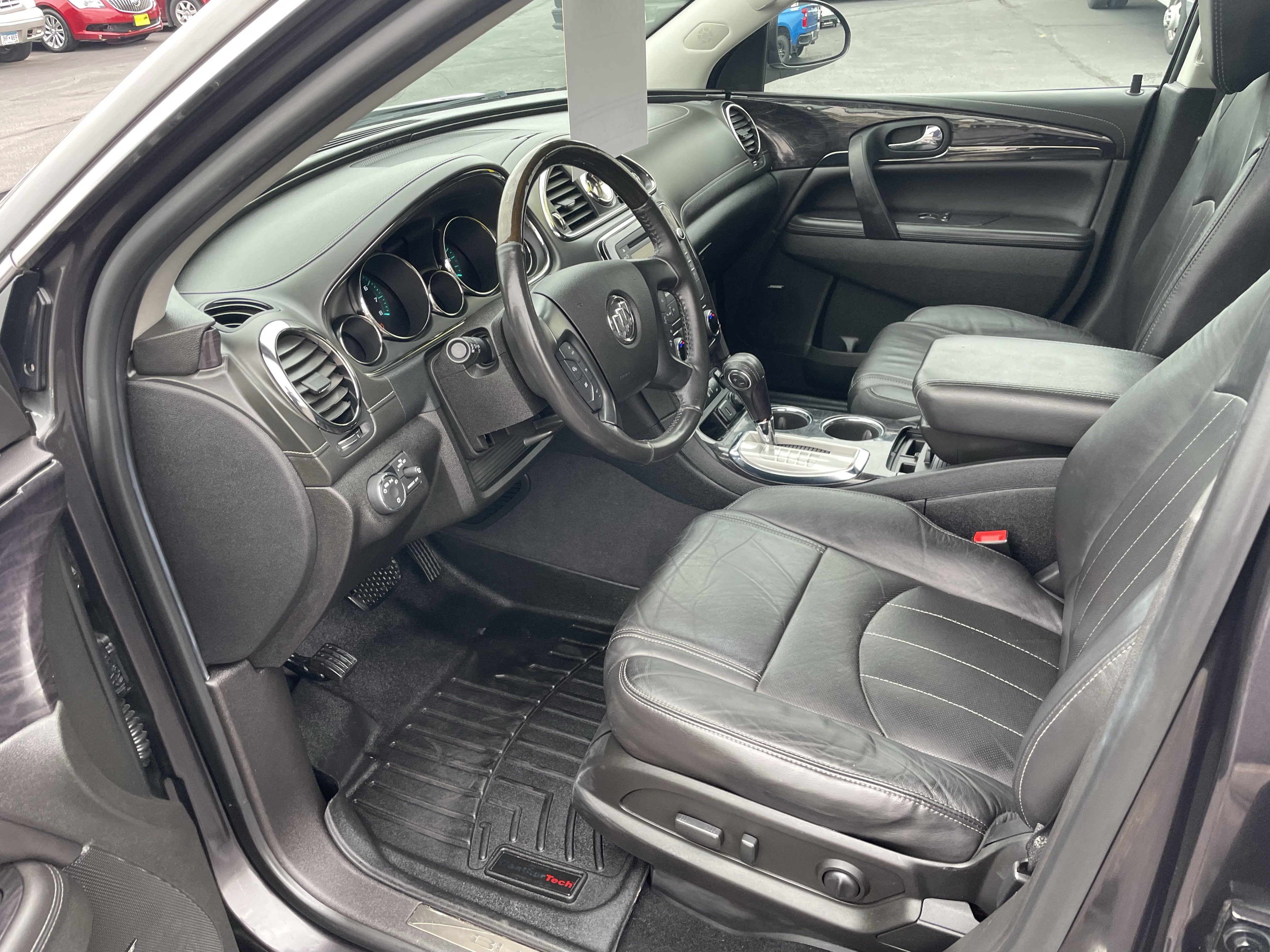 Used 2017 Buick Enclave Leather AWD/4WD image 12