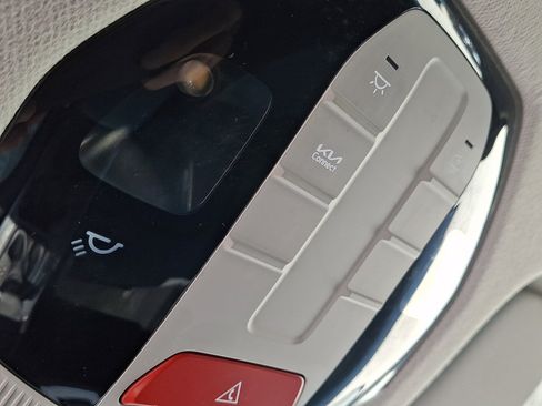Used 2025 Kia K4 FWD image 33