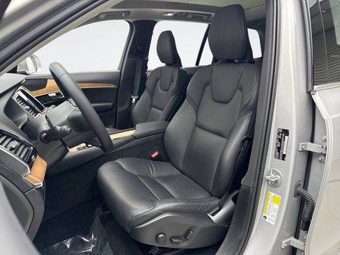 Used 2024 Volvo XC90 B6 Plus w/ Protection Package Premier image 11