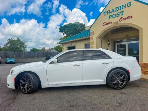 Used 2021 Chrysler 300 S RWD image 27