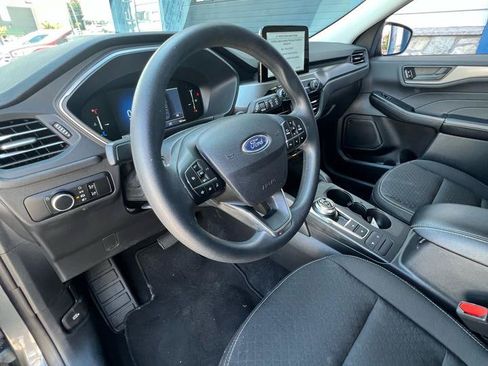 Used 2025 Ford Escape Active AWD/4WD image 14