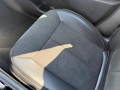 Used 2025 Jeep Grand Cherokee L Altitude image 27