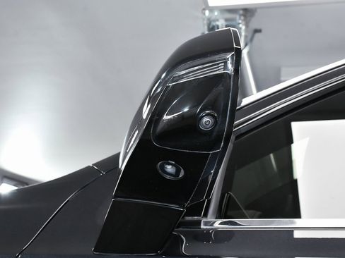 Used 2022 Chevrolet Tahoe LT w/ Luxury Package image 79