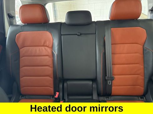 Used 2019 Volkswagen Tiguan SEL Premium image 13