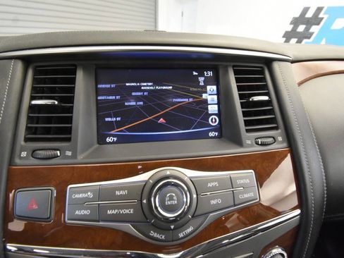 Used 2019 INFINITI QX80 Luxe w/ All-Season Package AWD/4WD image 26