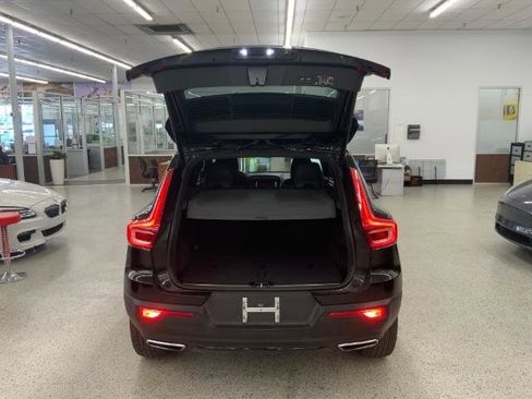 Used 2020 Volvo XC40 T5 R-Design image 30